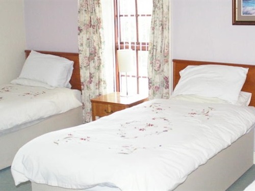 Triple-Standard-Ensuite